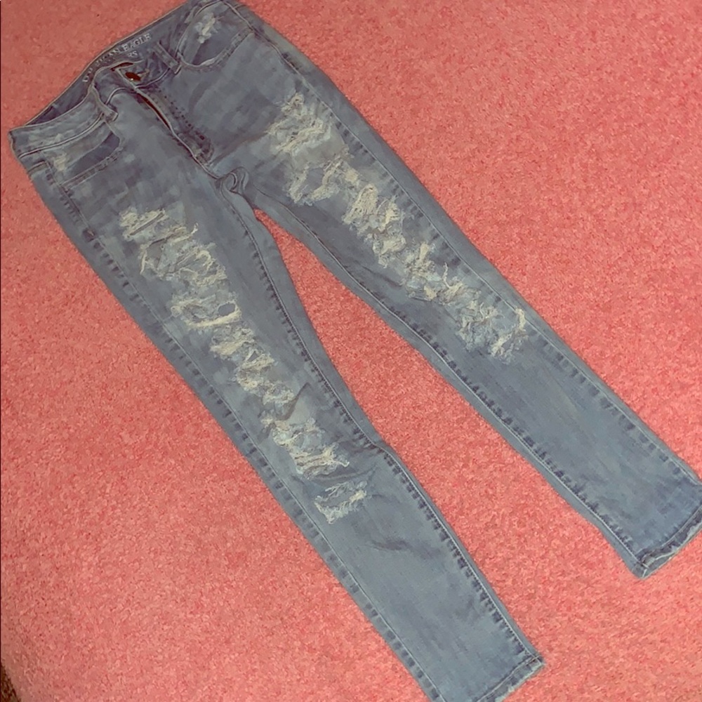 American Eagle Ripped Skinny Jean